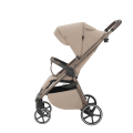 Kočárek Carrello Bravo M-Lite - Piano Black 2025