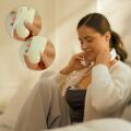 Odsávačka mateřského mléka s funkcí ohřevu krku KINDERKRAFT Double Hands-free Gentleneste
