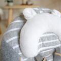 INGENUITY Houpačka konvertibilní cestovní s melodií Bella Teddy™ 0m+