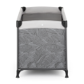 Cestovní postýlka Petite&Mars Nyja - Urban Jungle Charcoal