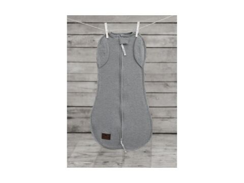 Sleepee Zavinovačka Second Step Swaddle s čepičkou - Tmavě Šedá