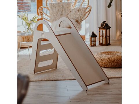 Dětská dřevěná skluzavka do interiéru Scandy