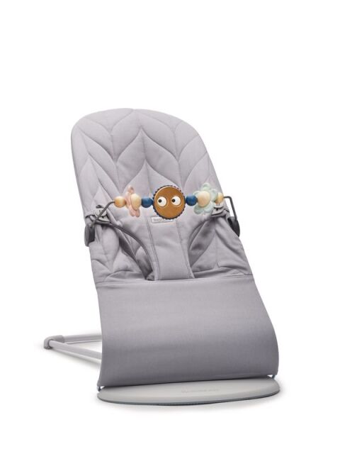 BabyBjörn lehátko Bliss Woven - Light Grey Petal + hračka